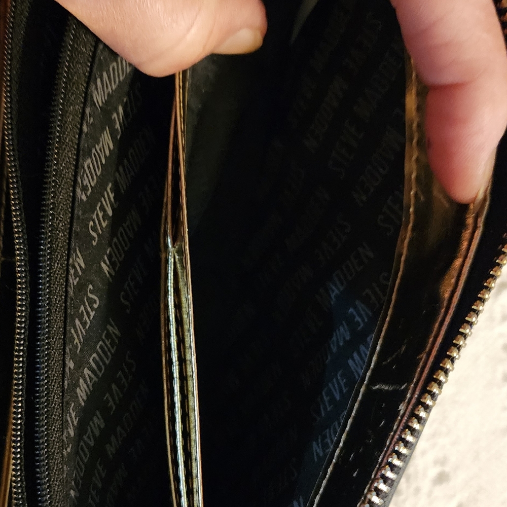 NWOT  STEVE MADDEN  WALLET - Picture 5 of 6